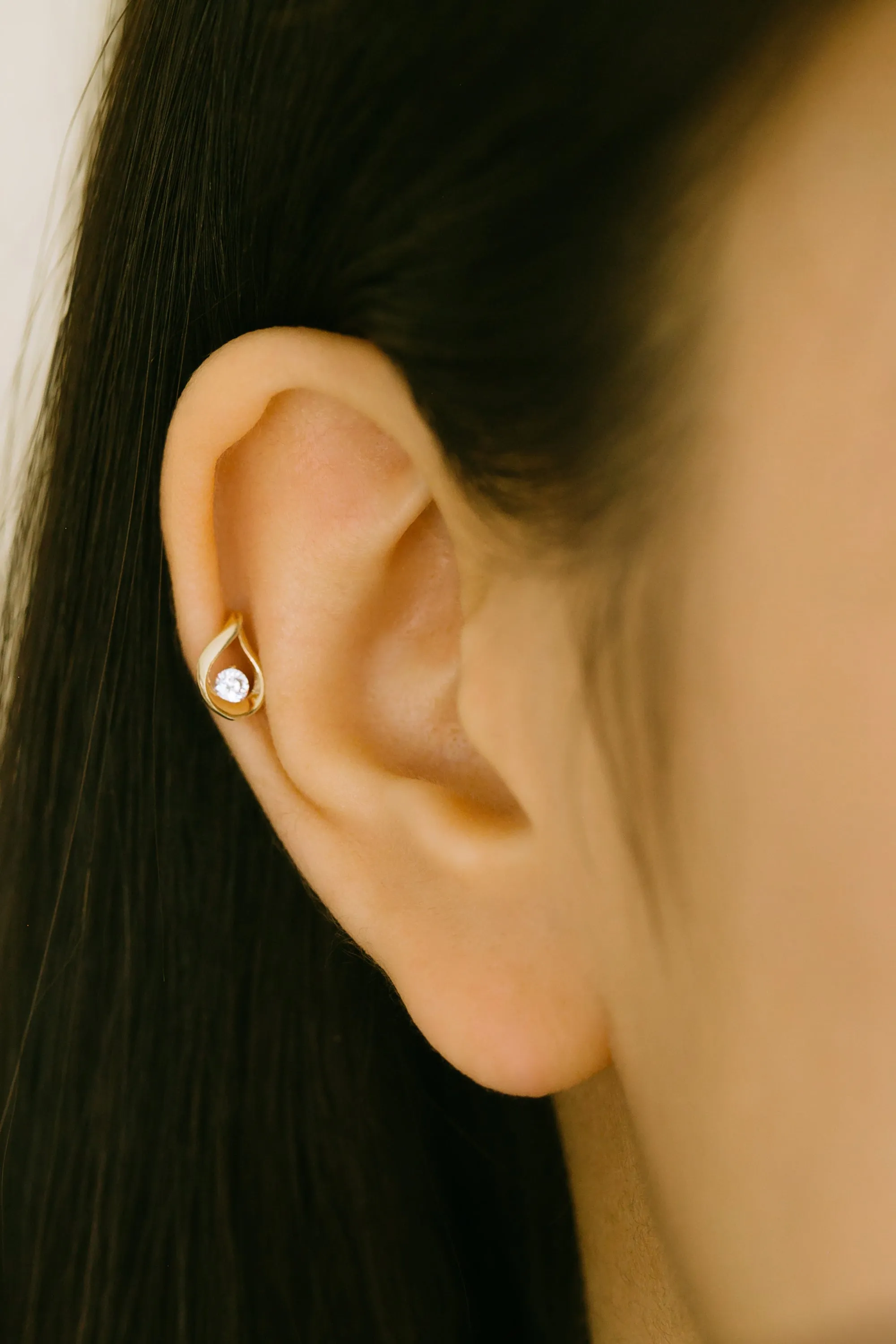 14K GOLD JEWELRY MINIMALIST DELICATE CZ WATER DROP BARBELL EAR STUD EARRING PIERCING