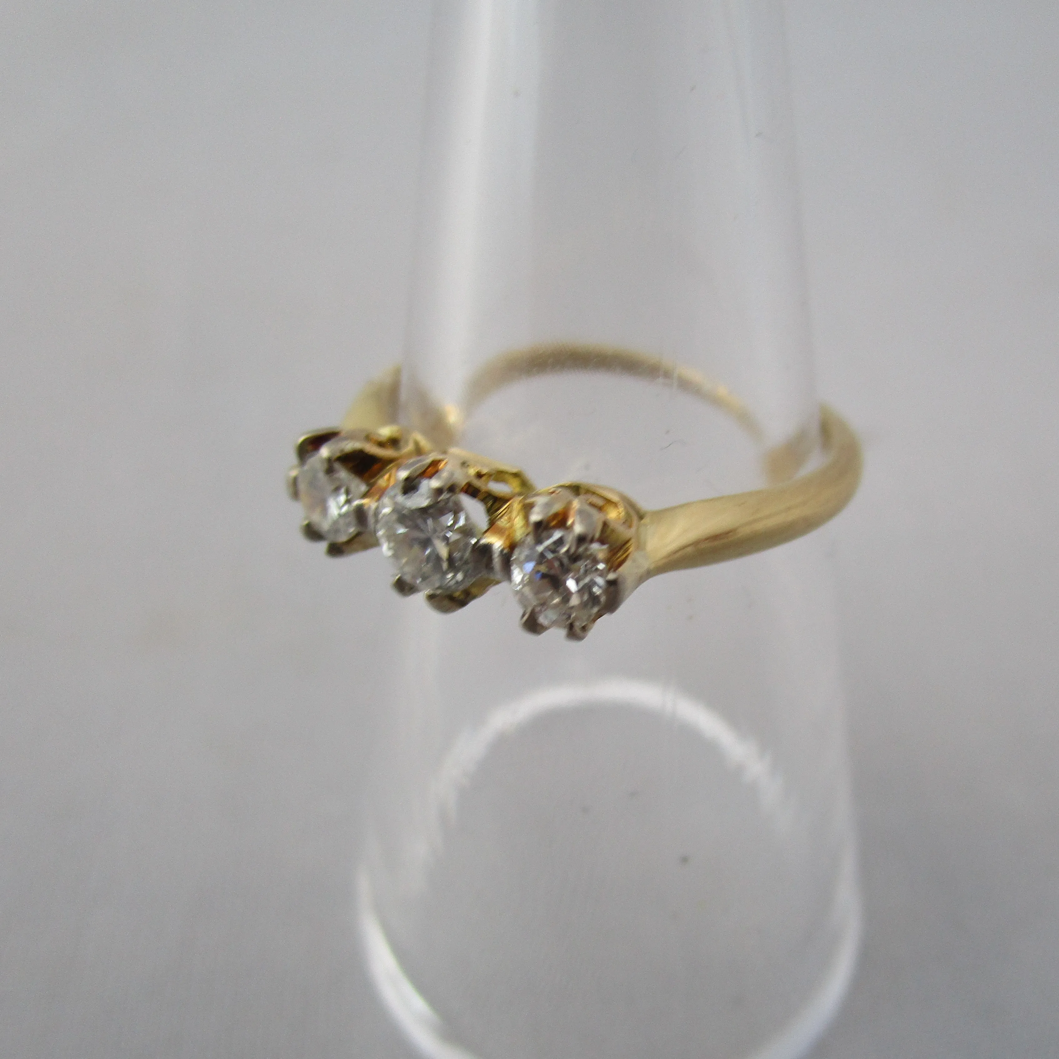 18k Yellow Gold And Diamond Trilogy Ring Vintage c1980