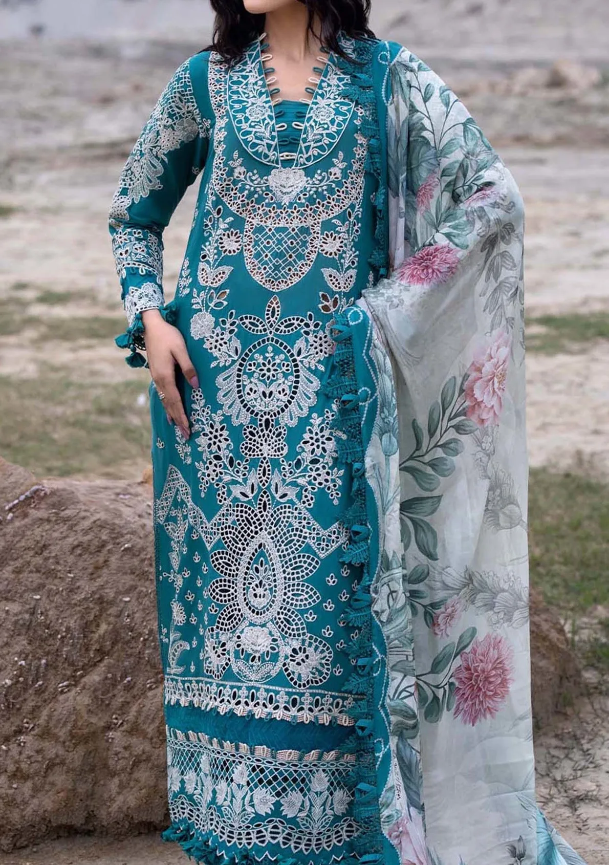 Adan's Libas Queen's Diary Pakistani Lawn Dress