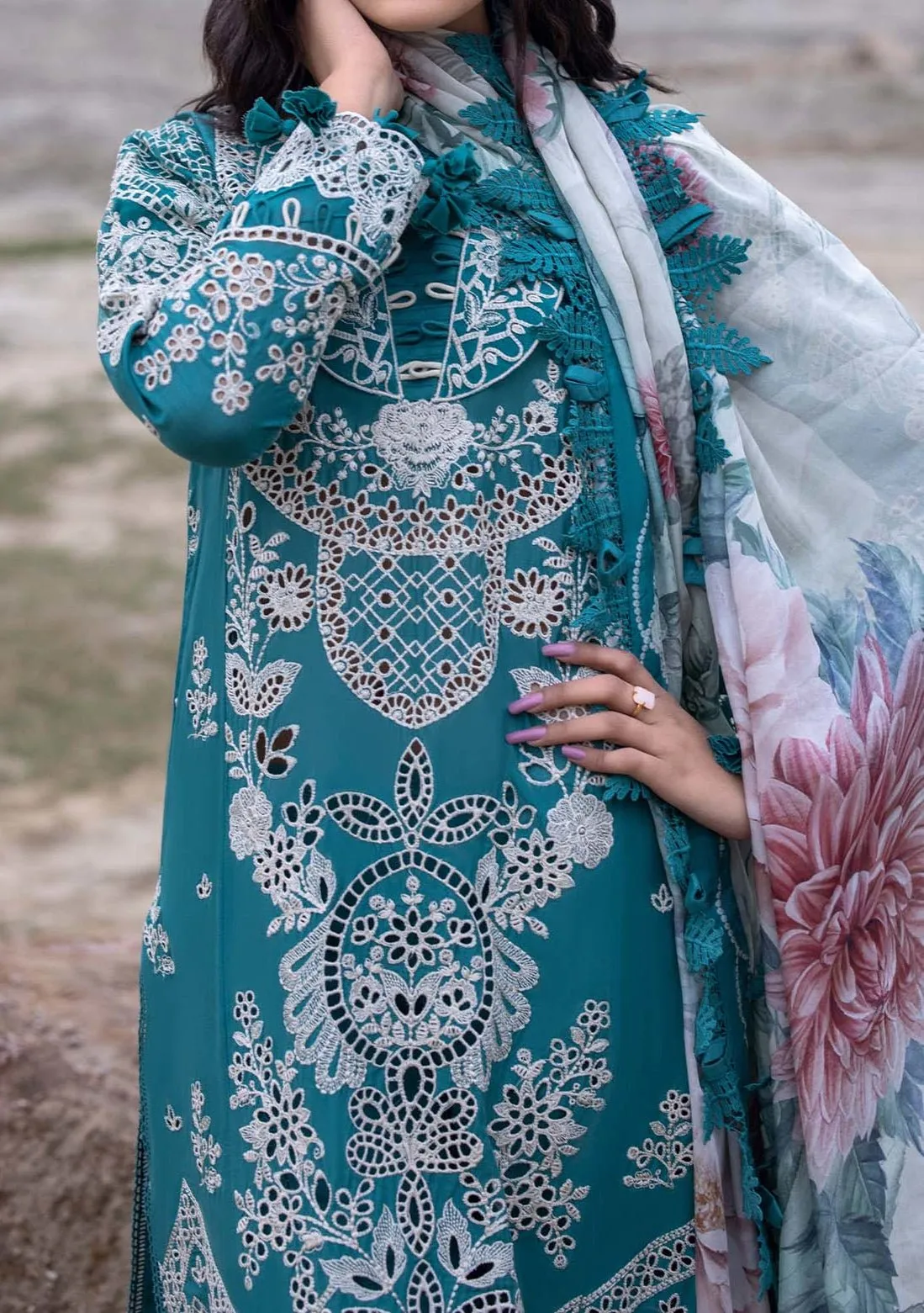 Adan's Libas Queen's Diary Pakistani Lawn Dress