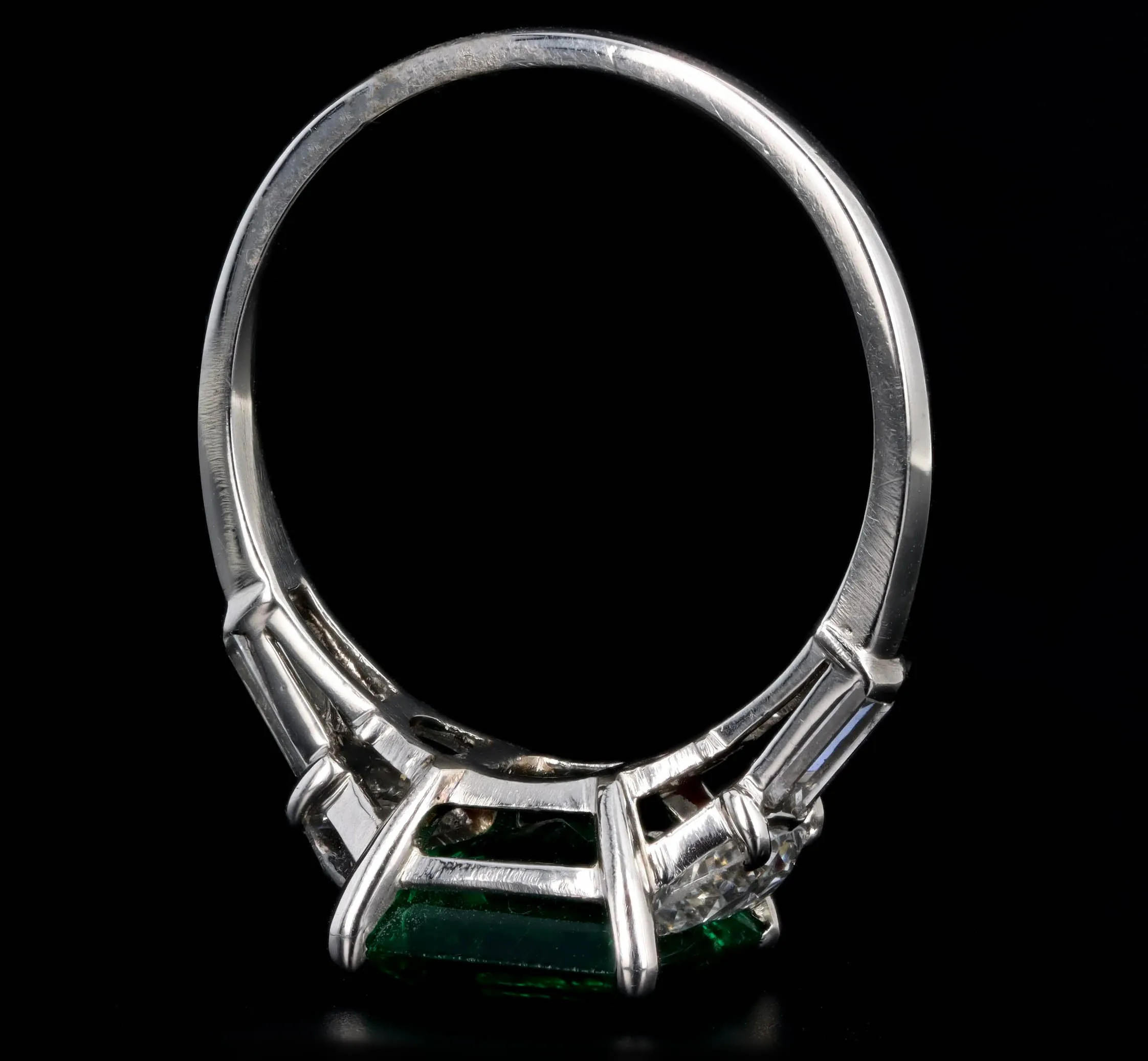 Art Deco 2.85 Carat Natural Colombian Emerald & Half Moon Diamond Ring in Platinum