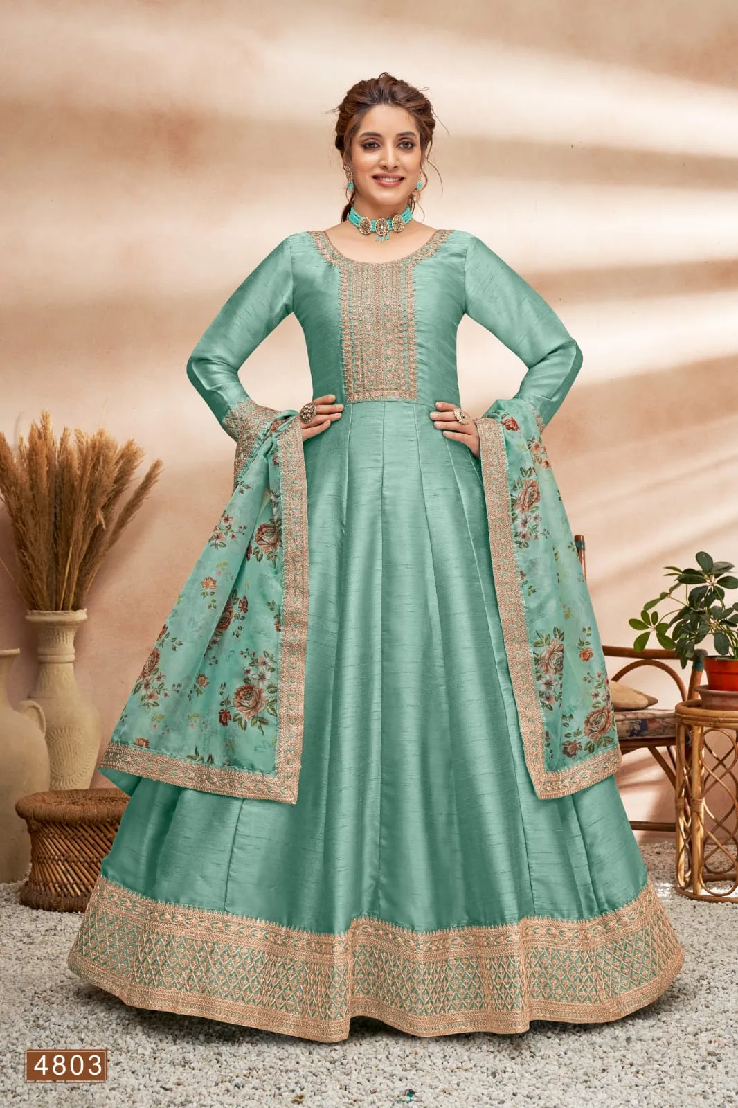 Beautifully designed Anarkali Set with heavy dupatta- Rent