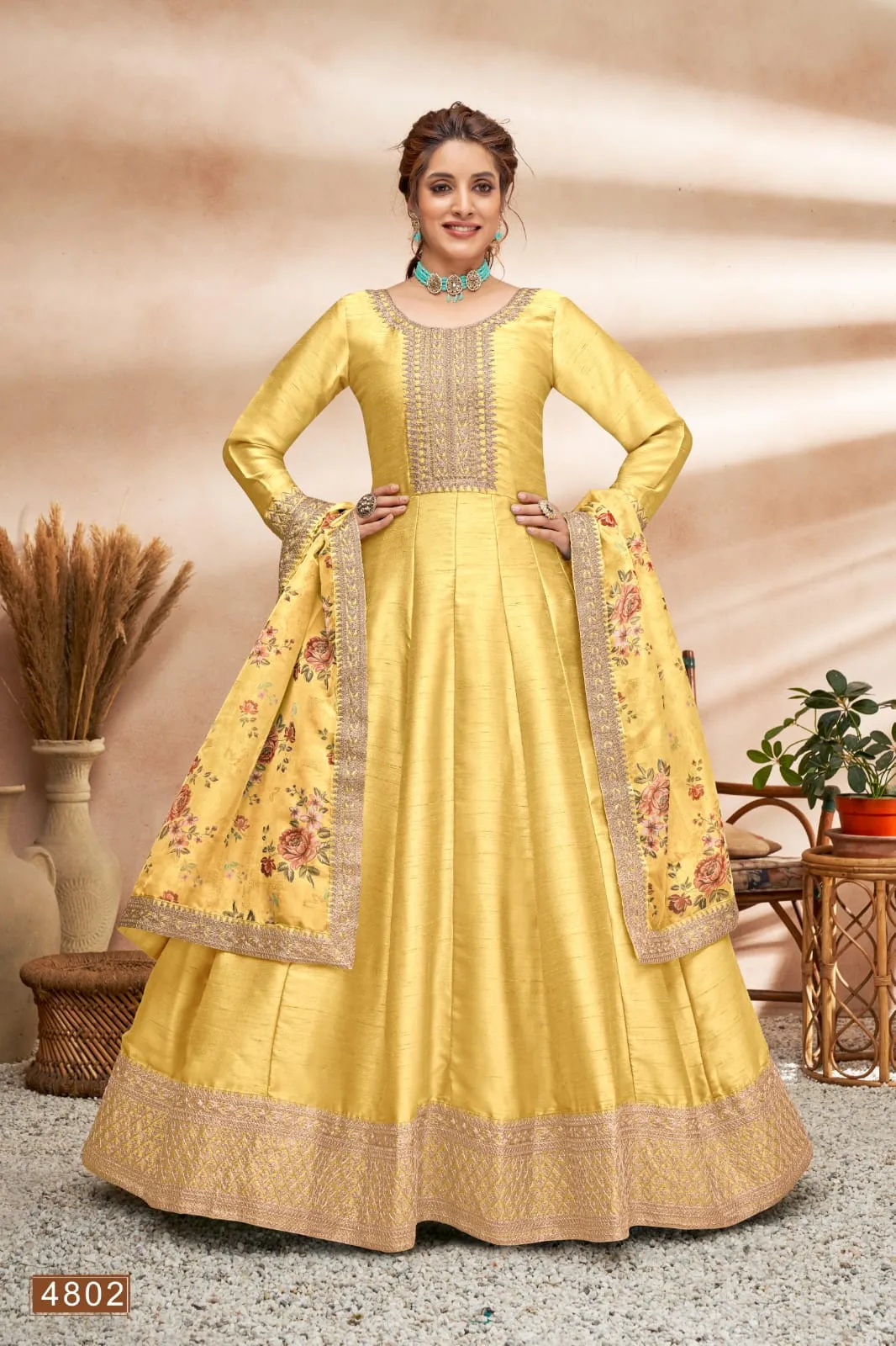 Beautifully designed Anarkali Set with heavy dupatta- Rent