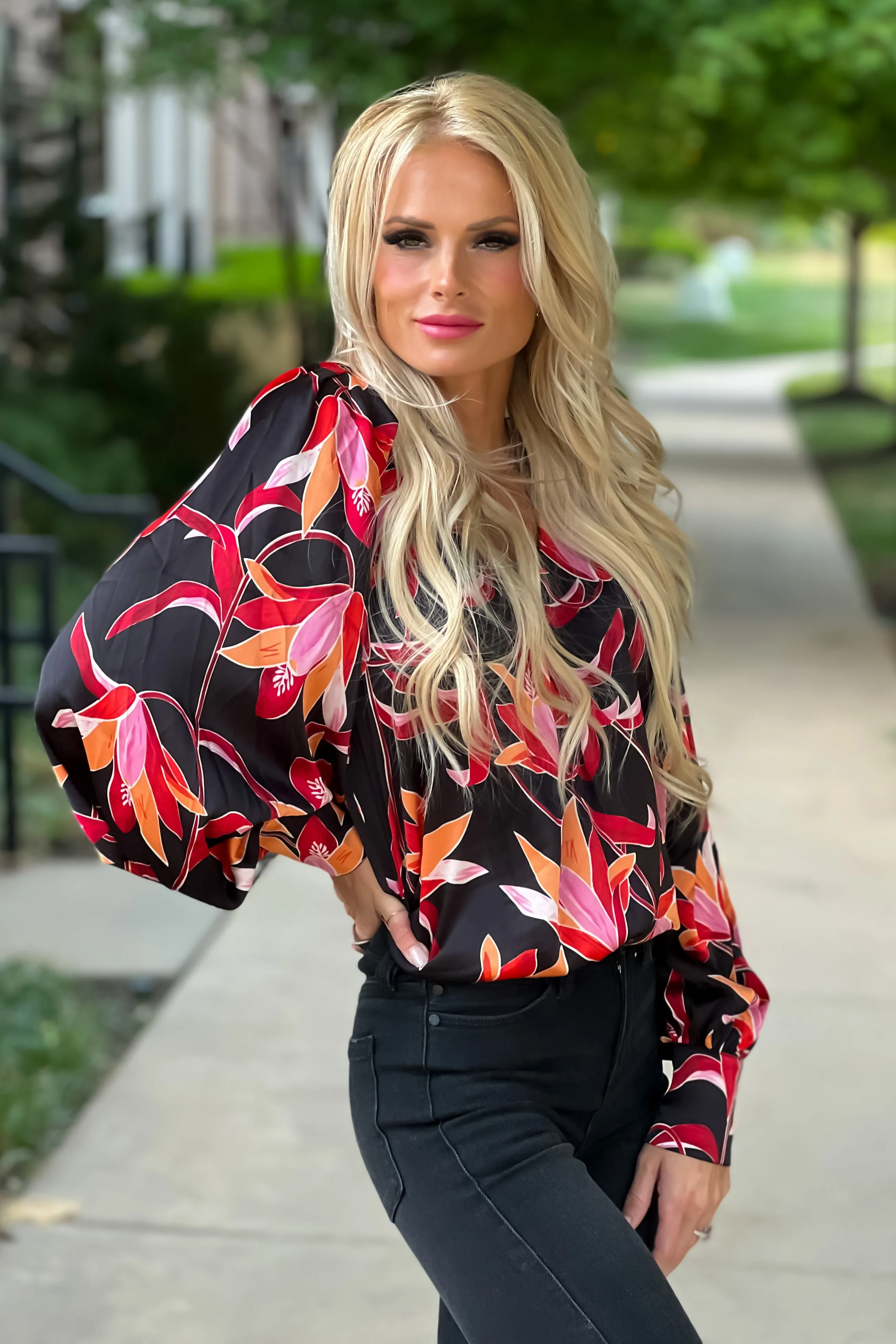 Love The Drama Bubble Sleeve Shift Blouse : Black/Red/Orange