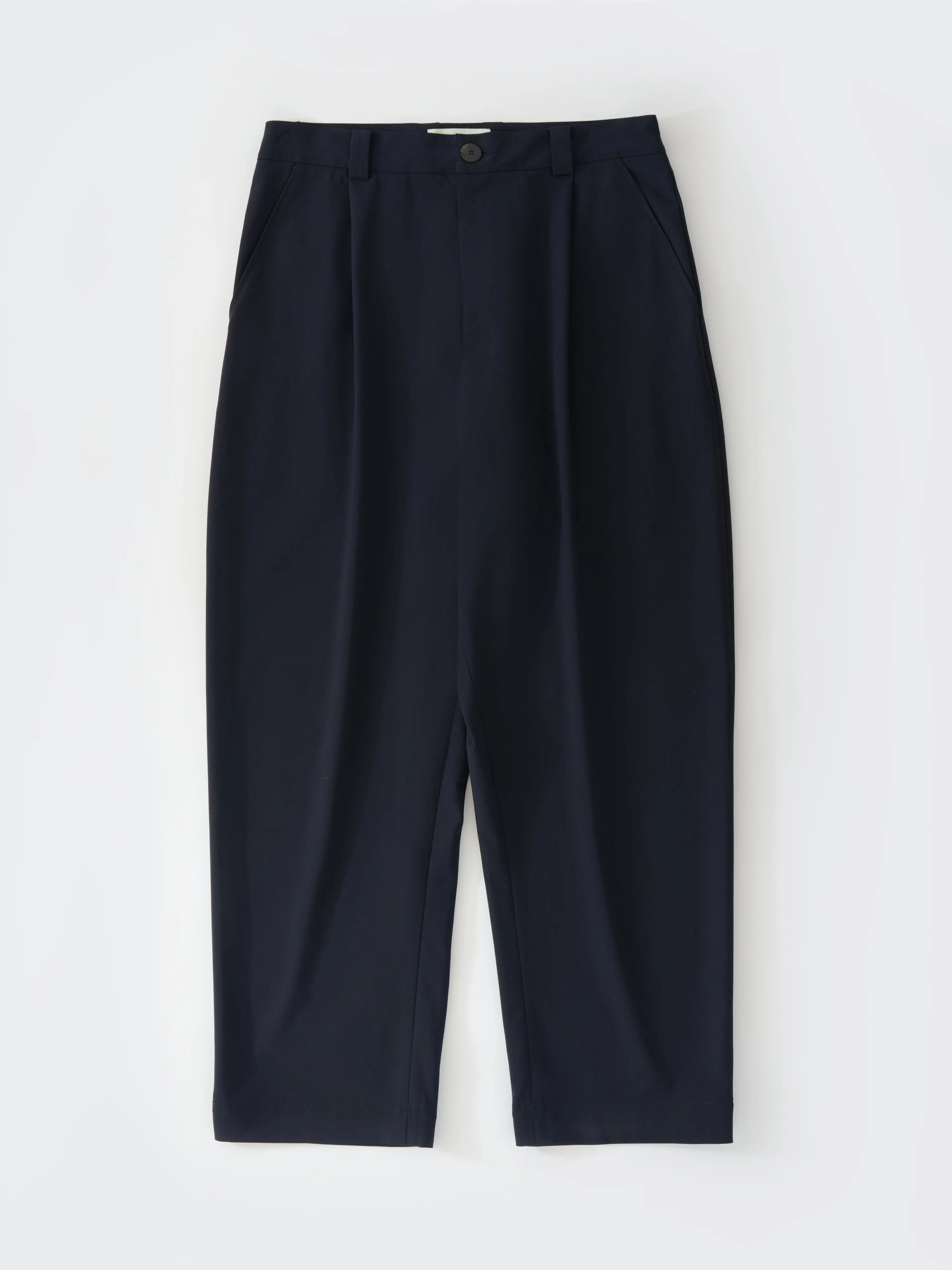 Tuck Tropical Wool Pant in Darkest Navy