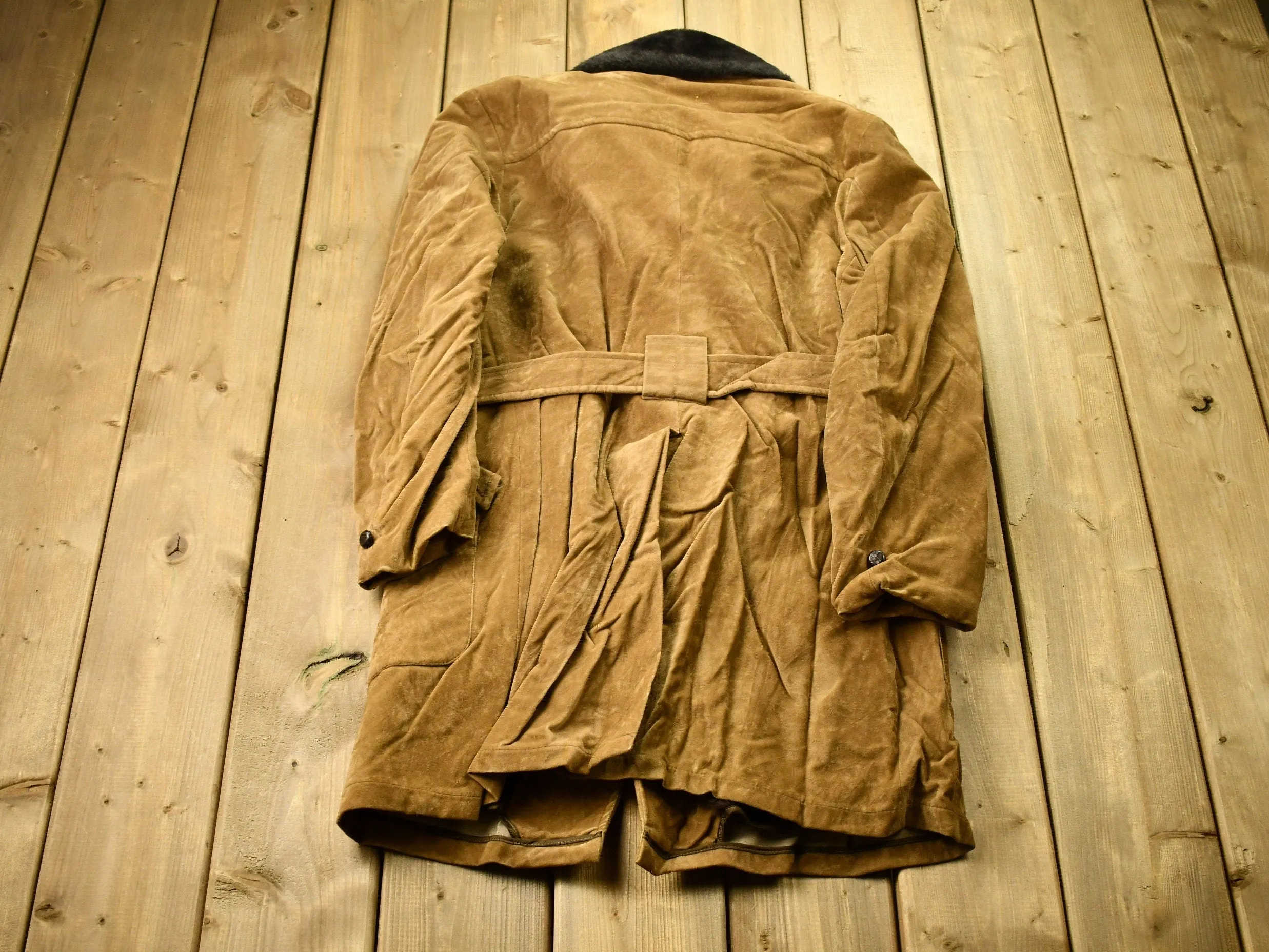 Vintage 1970s Brown Corduroy Trench Coat / Button Up Winter Outerwear / Streetwear / Vintage Fur / Made In USA