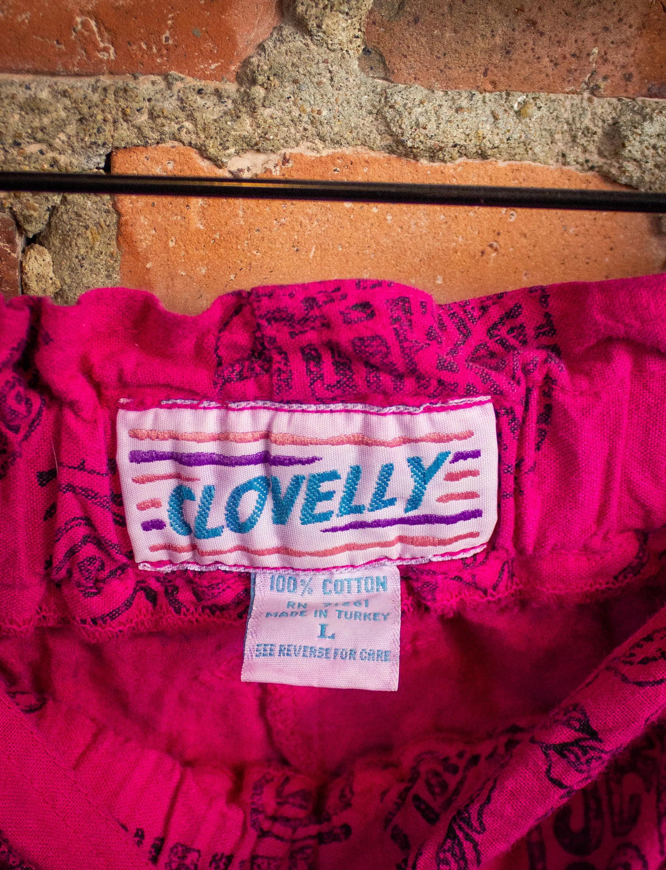 Vintage Clovely Fuschia Patterned Pants 1990s 26W